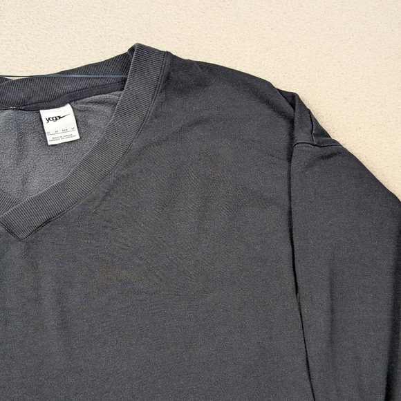 Nike Yoga Luxe Fleece V-Neck Cropped Sweatshirt Black Size XS - Picture 4 of 15
